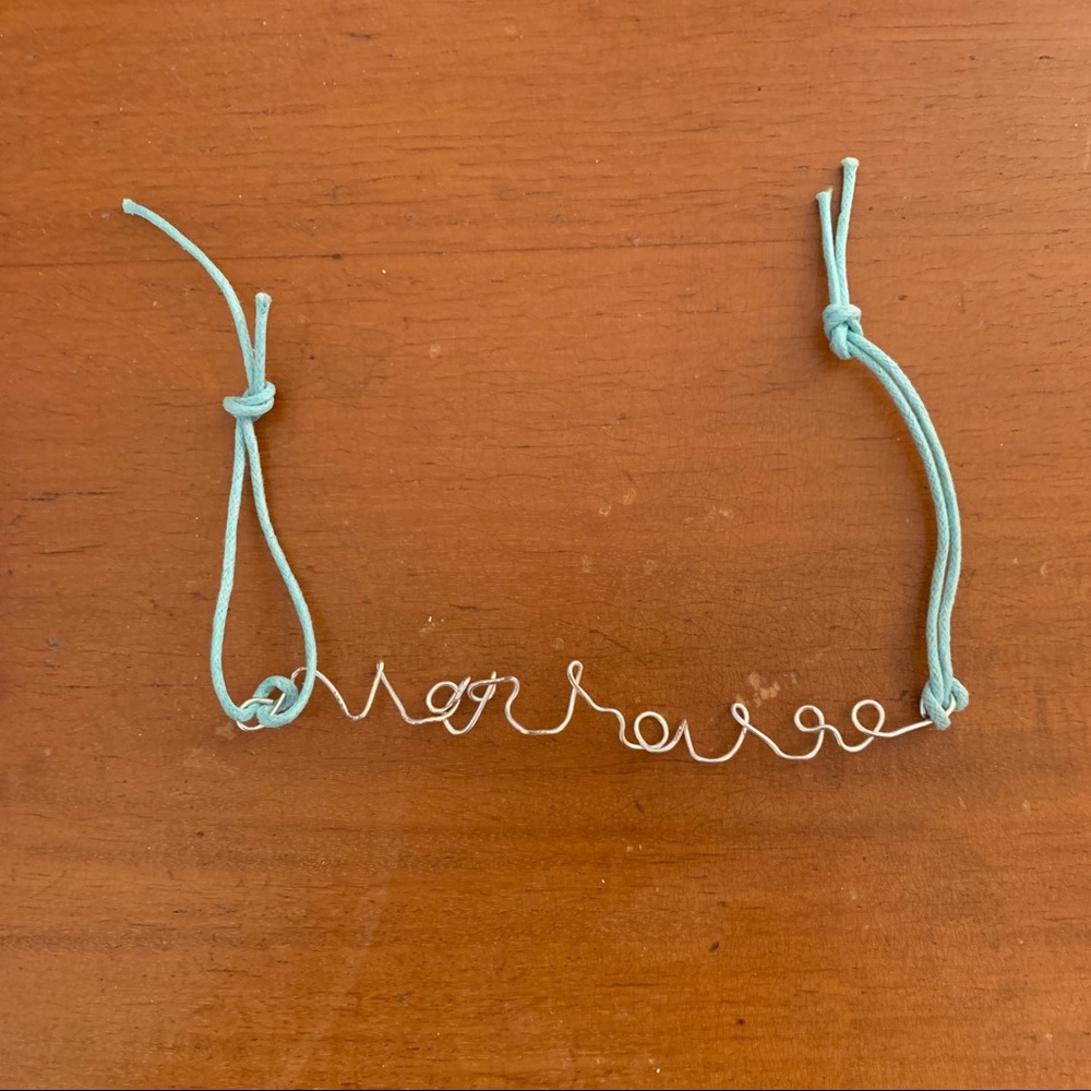 Free item: Bracelet